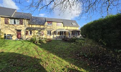 Maison ancienne - 141 m² - 7 pièces