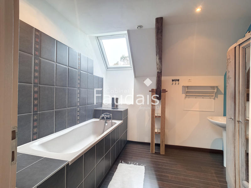 Maison - 104 m² - 5 pièces