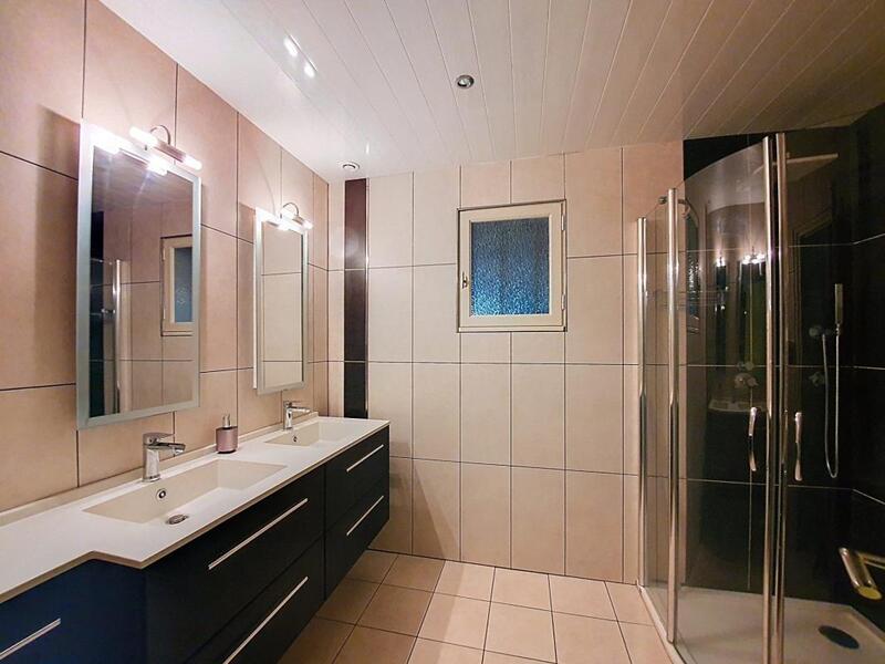 Maison traditionnelle - 113 m² - 6 pièces