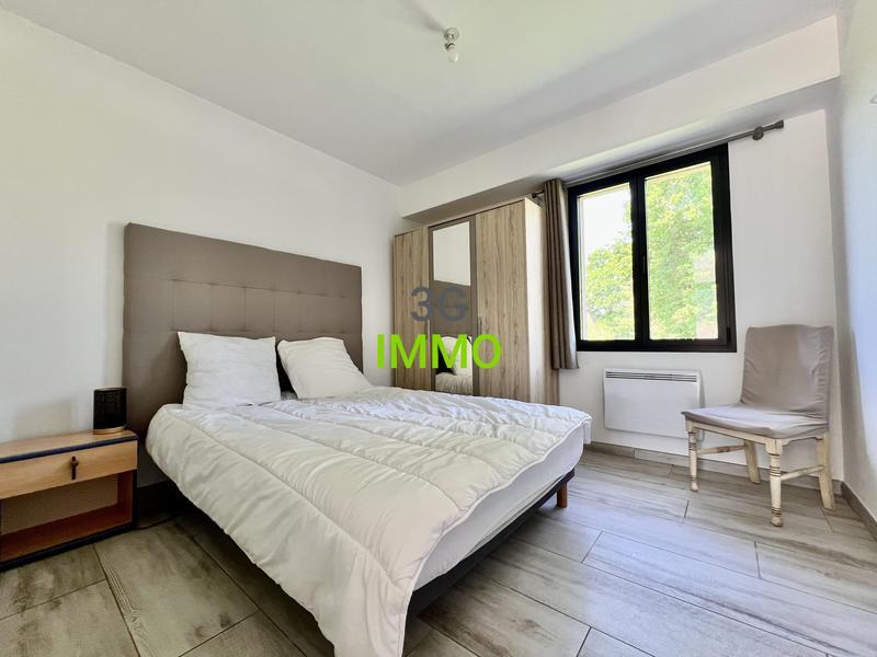 Villa - 80 m² - 4 pièces