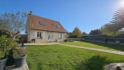 Maison - 99 m² - 5 pièces