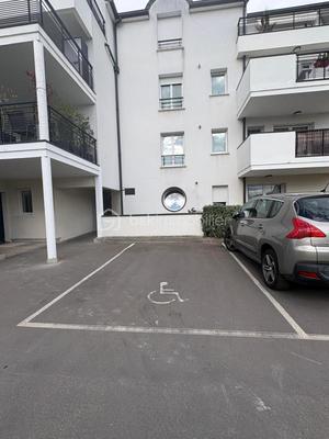 Parking - 16 m²