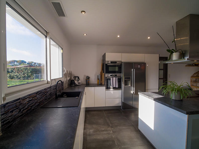 Maison - 192 m² - 6 pièces