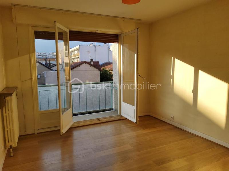 Appartement - 100 m² - 4 pièces