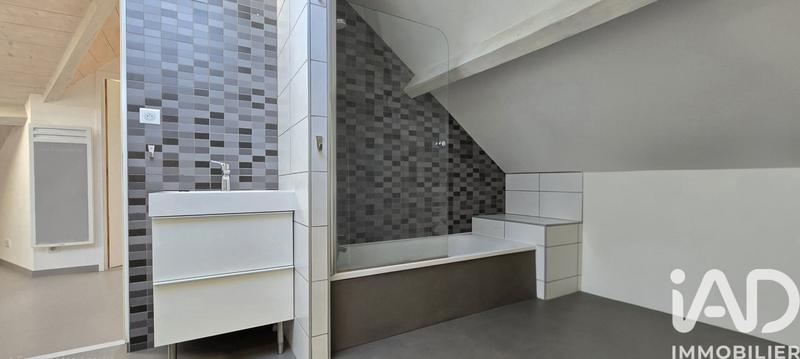 Duplex - 93 m² - 5 pièces