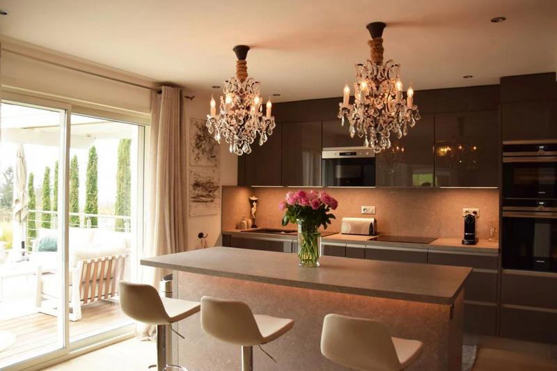 Propriété - 298 m² - 7 pièces