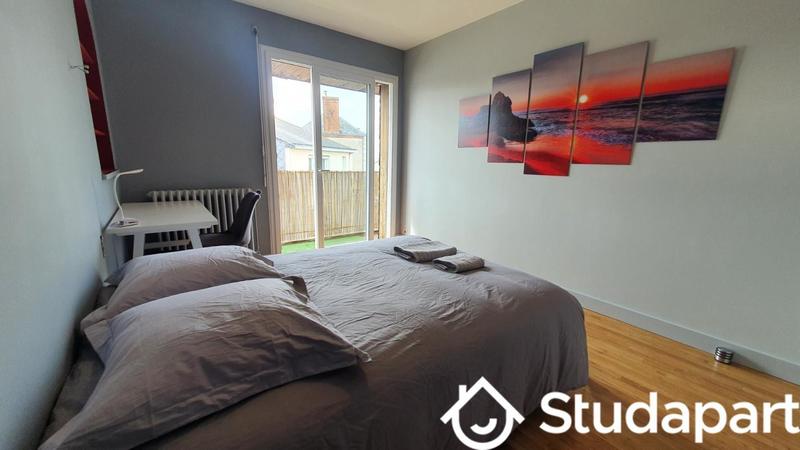 Chambre - 10 m² - 1 pièce