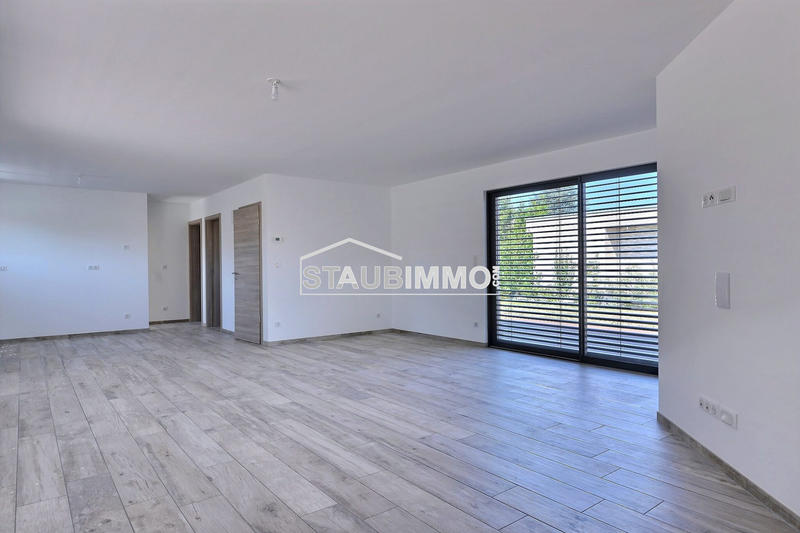 Maison - 195 m² - 7 pièces