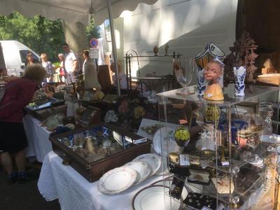 Brocante mensuelle