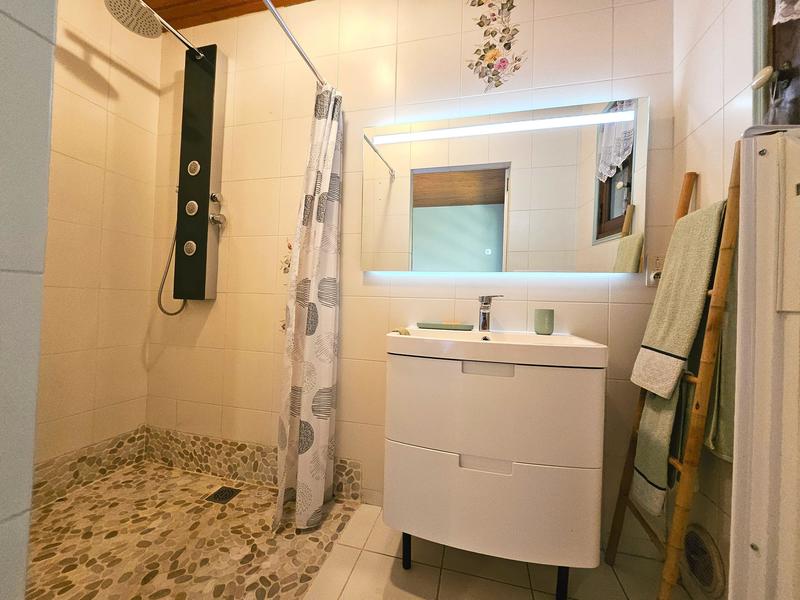 Maison en pierre - 250 m² - 9 pièces