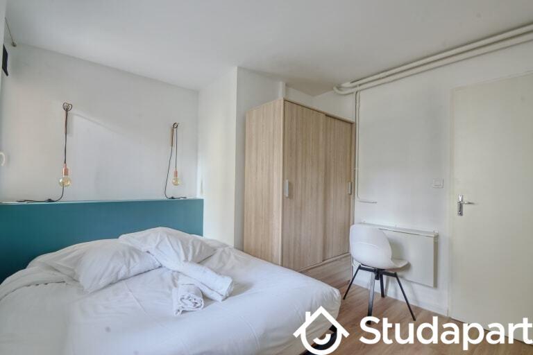 Chambre - 10 m² - 1 pièce