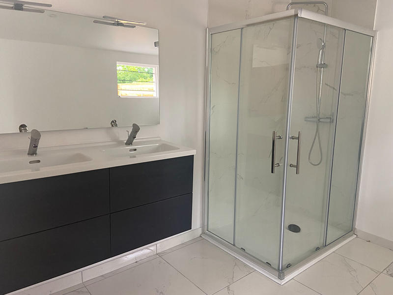 Maison - 93 m² - 4 pièces