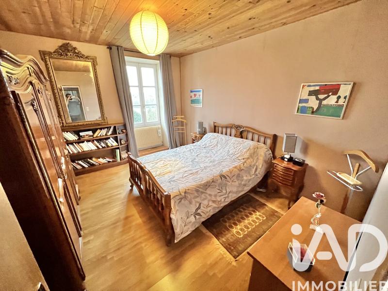 Maison - 316 m² - 12 pièces