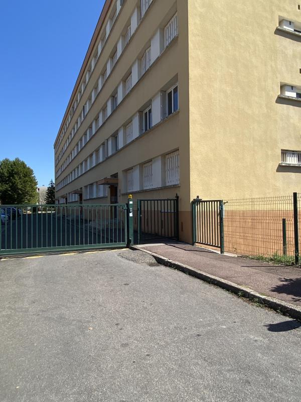 Appartement - 66 m² - 5 pièces