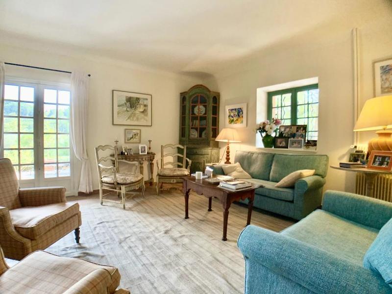 Mas - 318 m² - 12 pièces