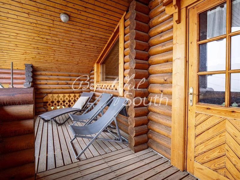 Châlet - 288 m² - 7 pièces