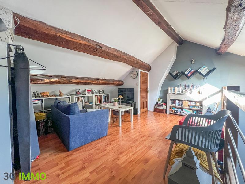 Loft - 98 m² - 4 pièces