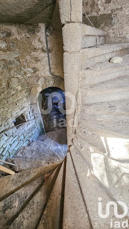 Château - 200 m² - 6 pièces