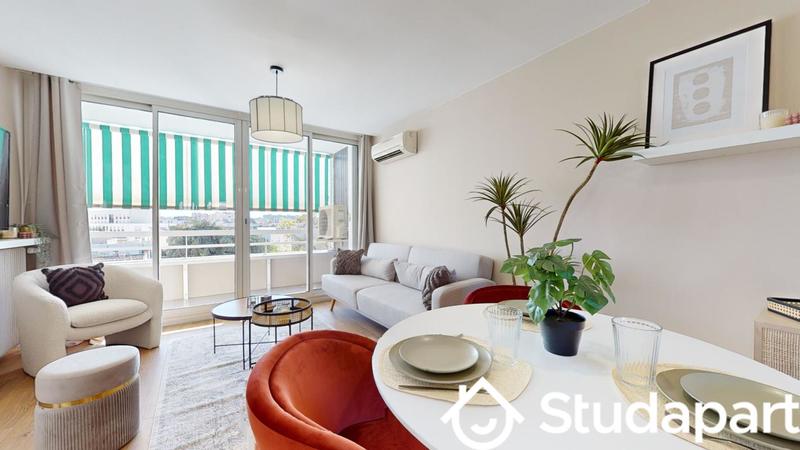 Chambre - 9 m² - 1 pièce