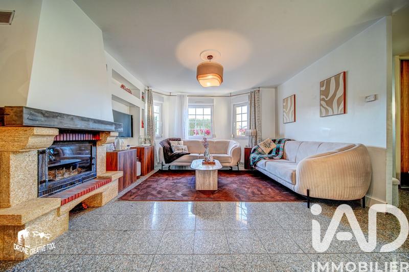 Maison - 101 m² - 5 pièces