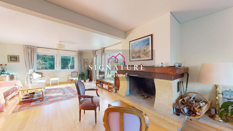 Maison - 212 m² - 9 pièces