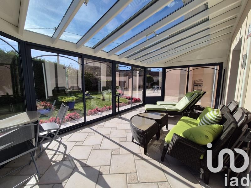 Maison - 300 m² - 8 pièces