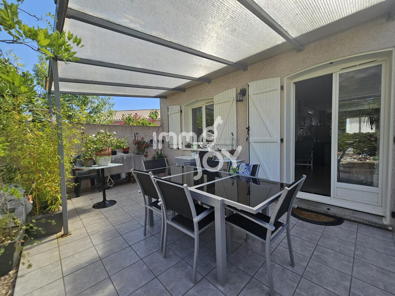 Maison - 104 m² - 4 pièces