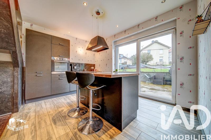 Maison - 95 m² - 5 pièces