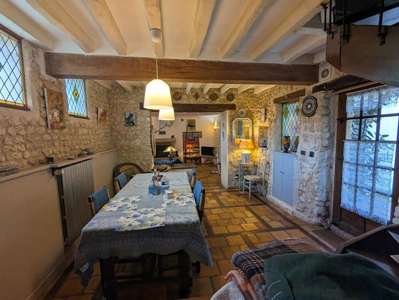 Maison - 150 m² - 8 pièces