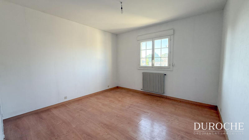 Maison - 208 m² - 7 pièces