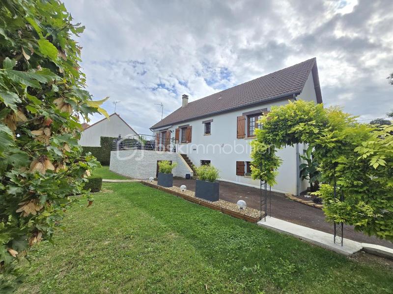 Pavillon - 176 m² - 6 pièces