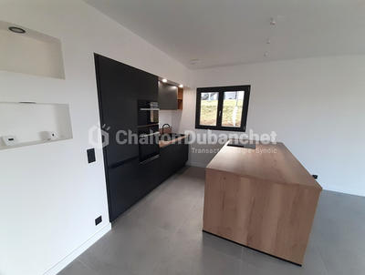 Maison - 97 m² - 4 pièces