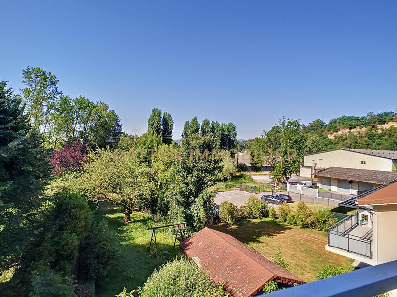 Appartement - 83 m² - 3 pièces