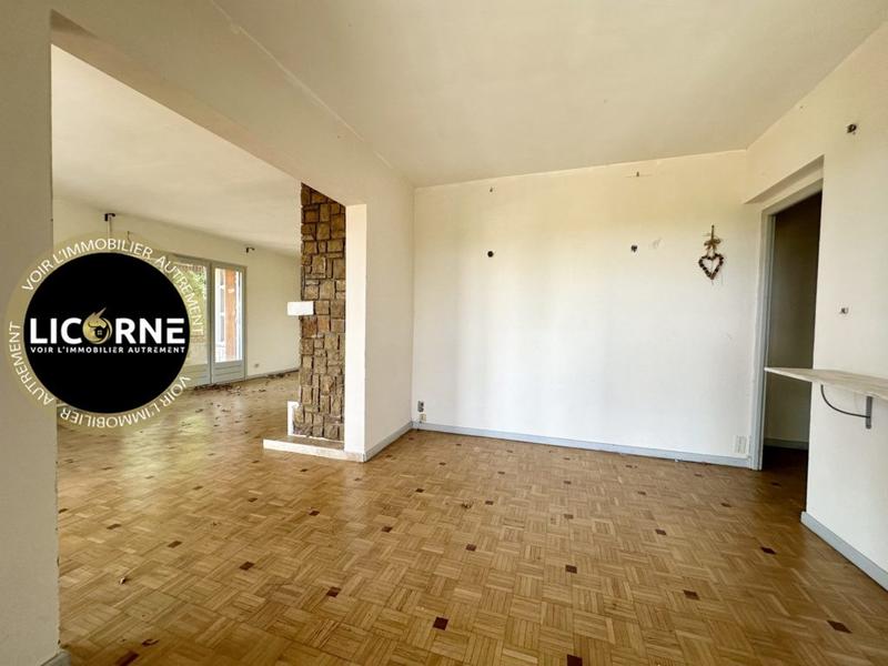 Villa - 168 m² - 9 pièces