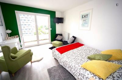 Chambre - 16 m² - 4 pièces