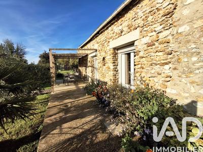 Maison - 121 m² - 5 pièces