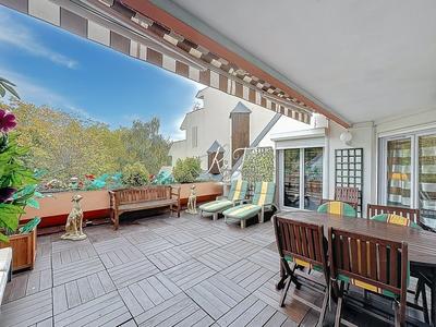 Appartement - 110 m² - 5 pièces