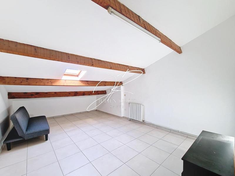 Maison - 189 m² - 8 pièces