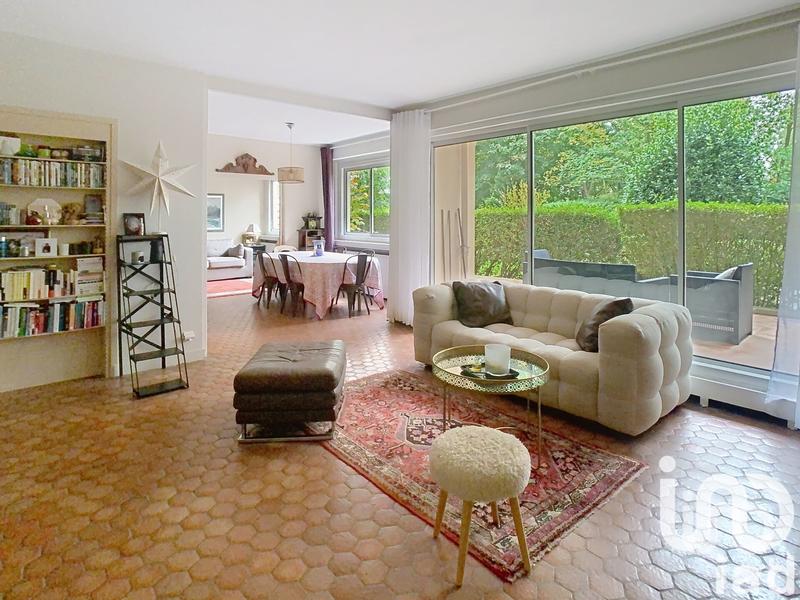 Appartement - 127 m² - 6 pièces