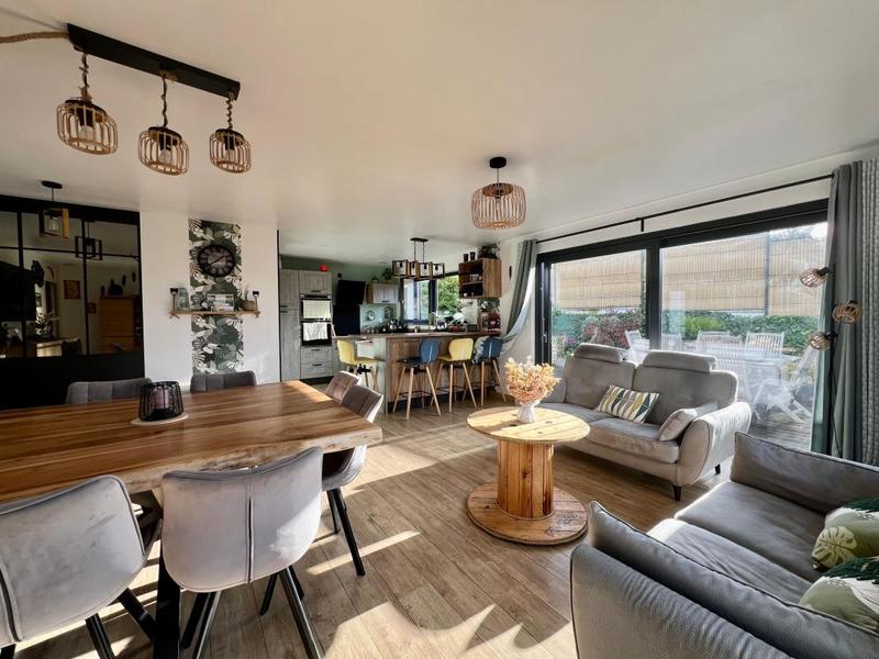 Maison - 100 m² - 5 pièces