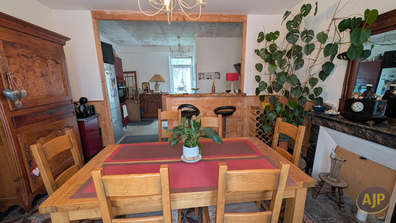 Maison - 140 m² - 6 pièces