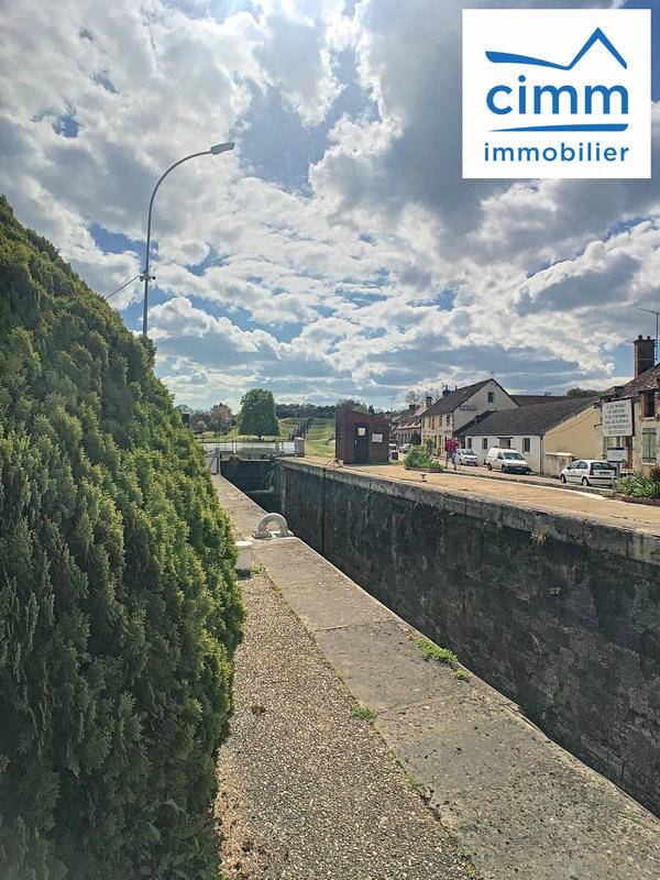 Immeuble - 1 166 m²