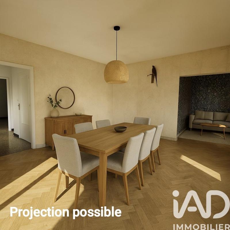 Maison - 194 m² - 9 pièces