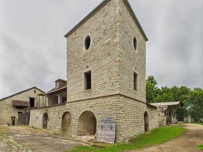 Maison - 312 m² - 8 pièces