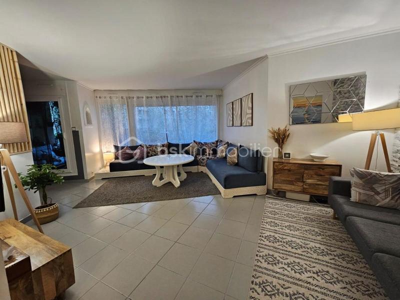 Appartement - 87 m² - 4 pièces