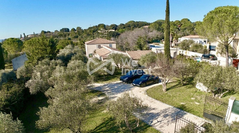 Villa - 209 m² - 6 pièces