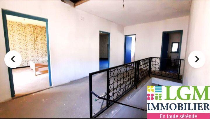 Maison - 256 m² - 7 pièces