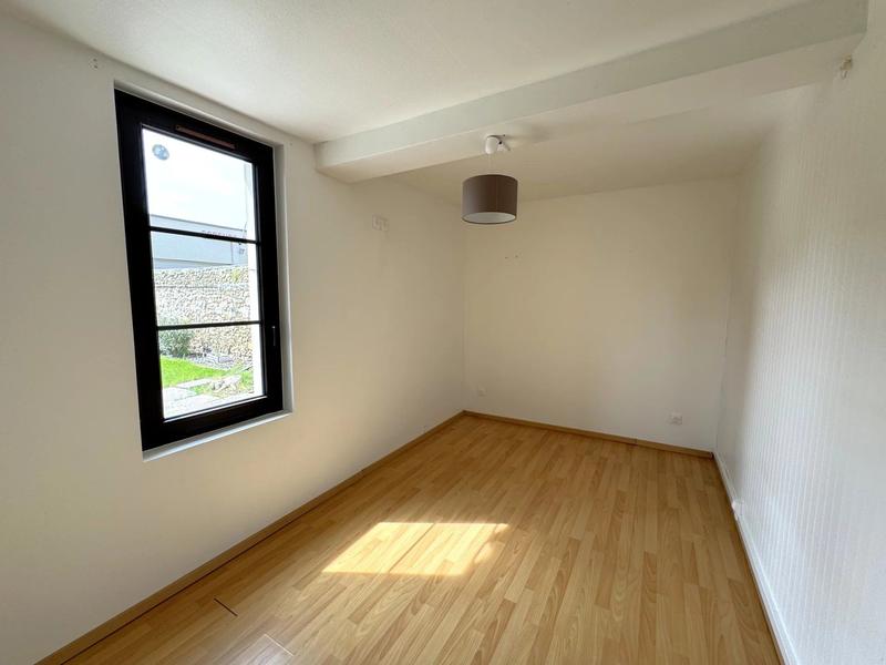 Maison - 93 m² - 5 pièces