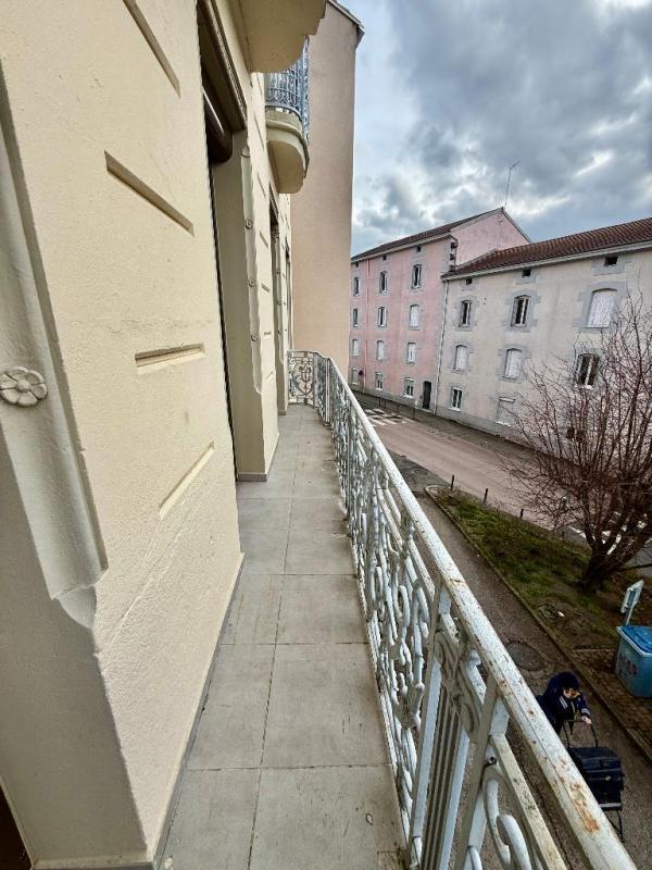 Appartement - 94 m² - 4 pièces