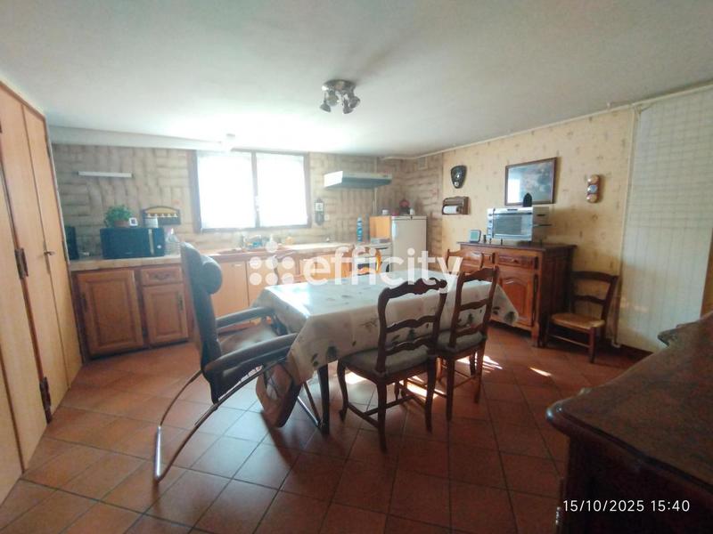 Pavillon - 140 m² - 6 pièces